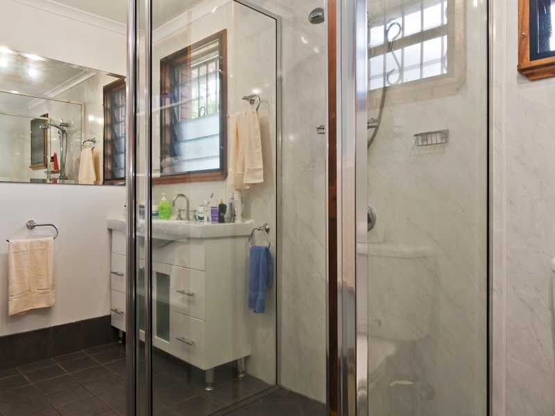 29 Passchendaele Street, Stratford QLD 4870