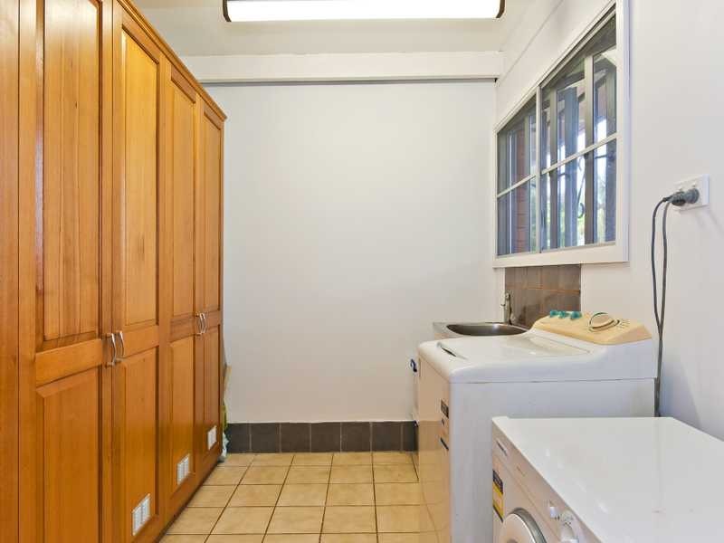 29 Passchendaele Street, Stratford QLD 4870