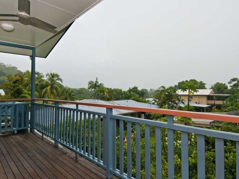 29 Passchendaele Street, Stratford QLD 4870