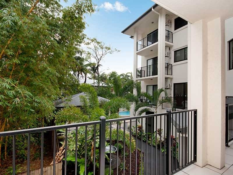 4/182 Spence Street, Cairns QLD 4870