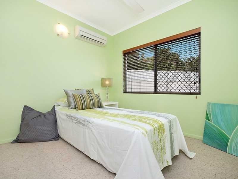 156 Greenslopes Street, Edge Hill QLD 4870