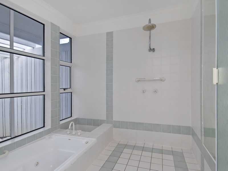 52 Bougainvillea Court, Kewarra Beach QLD 4879
