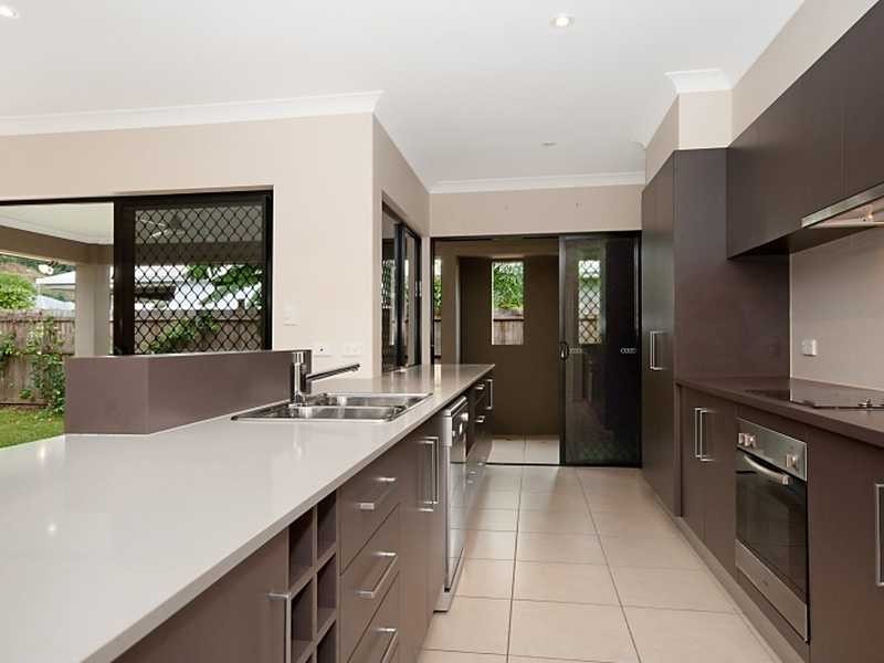 7 Scaglioni Street, Redlynch QLD 4870