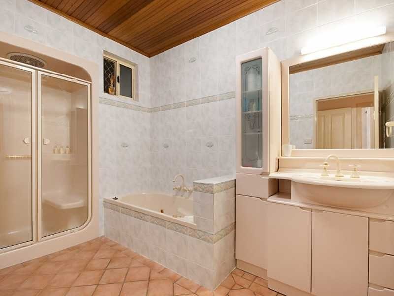 63 Hobson Drive, Brinsmead QLD 4870