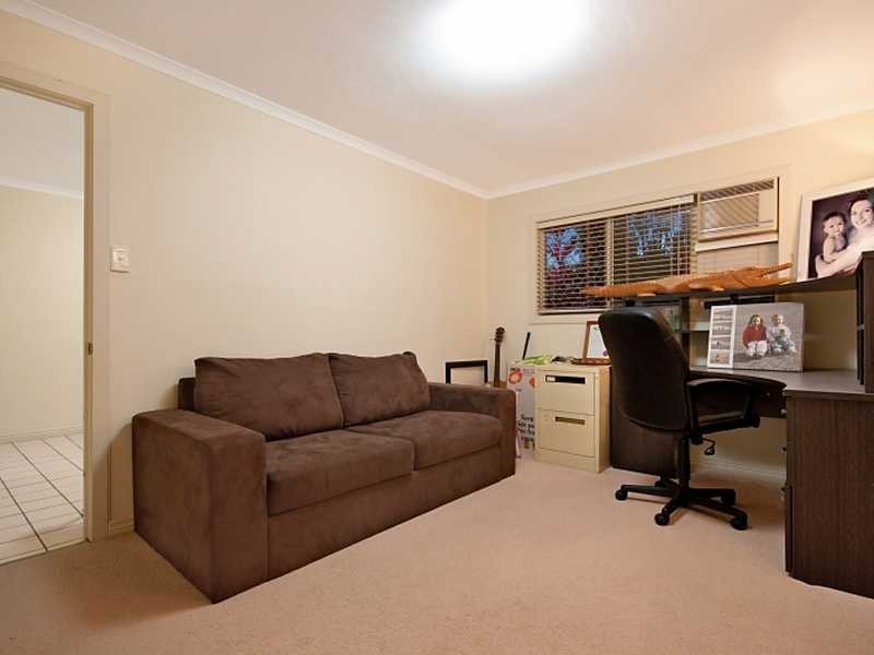 63 Hobson Drive, Brinsmead QLD 4870