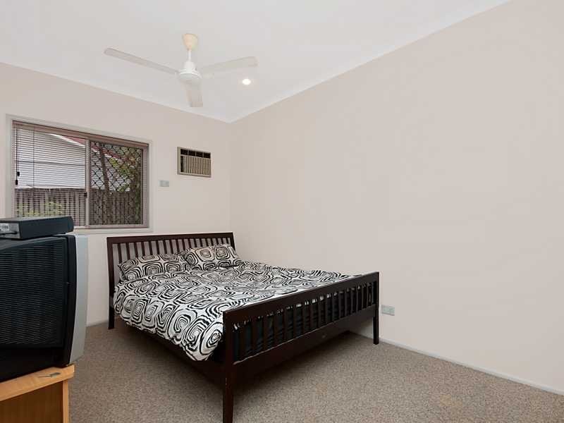 14 Hymes Street, Kanimbla QLD 4870