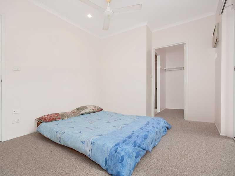 14 Hymes Street, Kanimbla QLD 4870