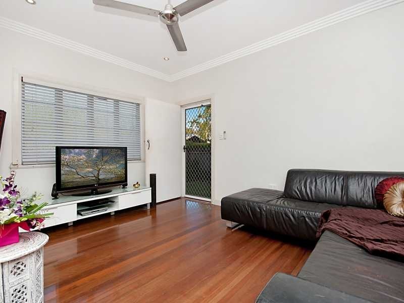 2 Casella Street, Earlville QLD 4870