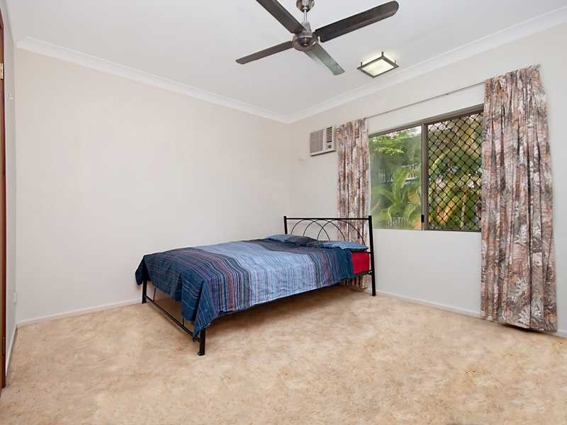 4/80 Old Smithfield Road, Freshwater QLD 4870