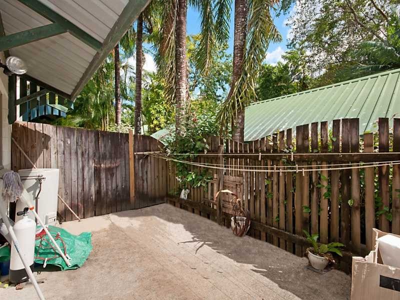 4/80 Old Smithfield Road, Freshwater QLD 4870