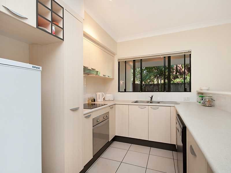 24/44 Pease Street, Cairns QLD 4870