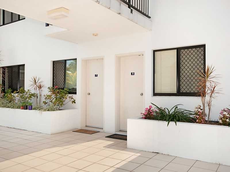 8/376 Severin Street, Parramatta Park QLD 4870