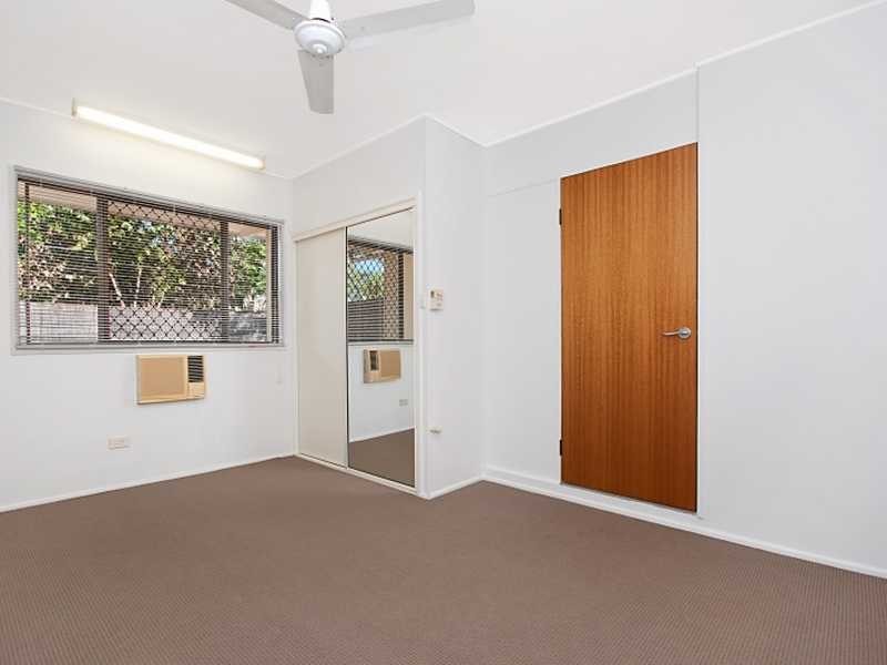 1/194 McCoombe Street, Cairns QLD 4870