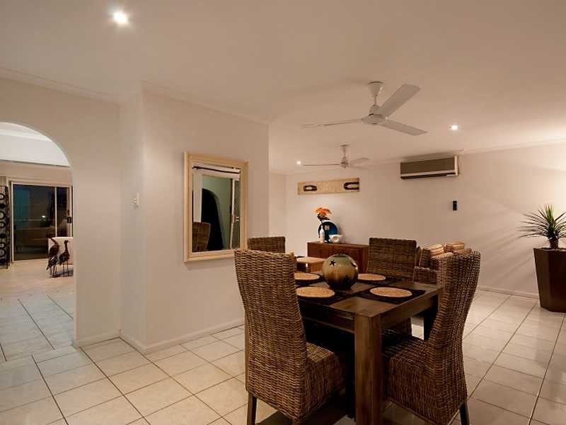 5 Sommerville Cres, Whitfield QLD 4870