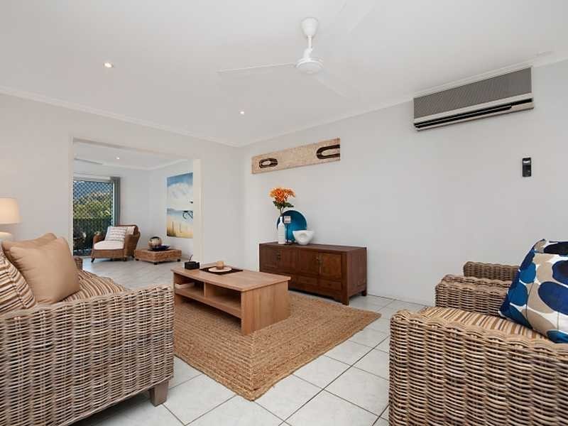 5 Sommerville Cres, Whitfield QLD 4870