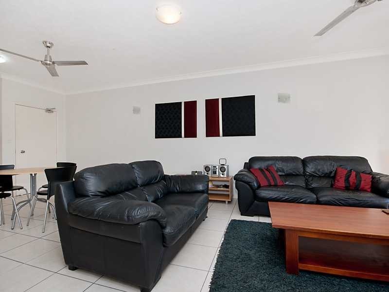 31/164 Spence Street, Cairns QLD 4870