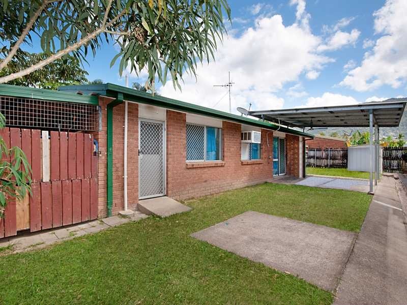 30 Long Street, Mooroobool QLD 4870