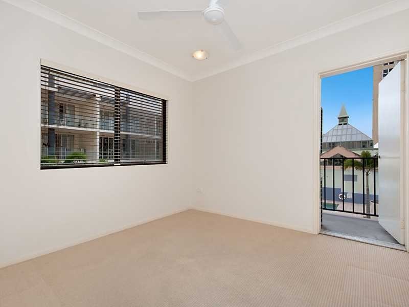 404/27-29 Wharf Street, Cairns City QLD 4870