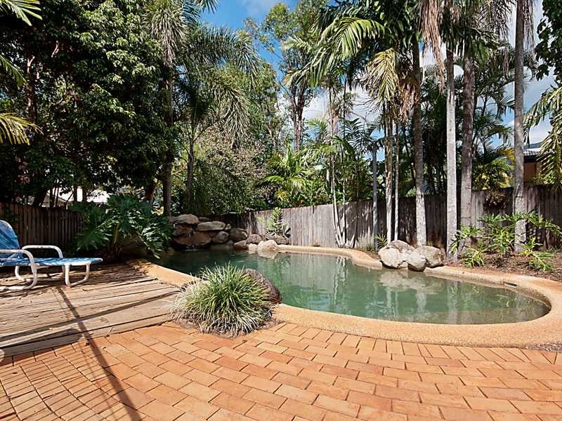 12 Adam Drive, Brinsmead QLD 4870