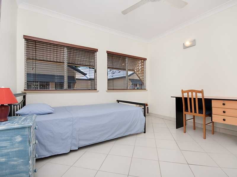 1/17 Digger Street, Cairns North QLD 4870