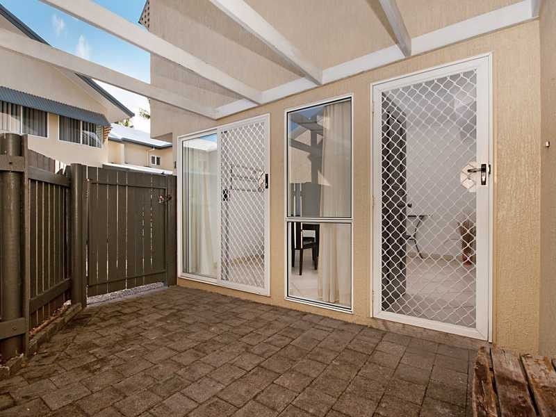 1/17 Digger Street, Cairns North QLD 4870