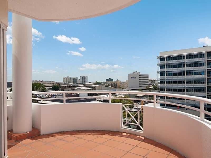 25/73 Spence Street, Cairns City QLD 4870