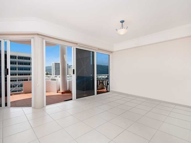 25/73 Spence Street, Cairns City QLD 4870
