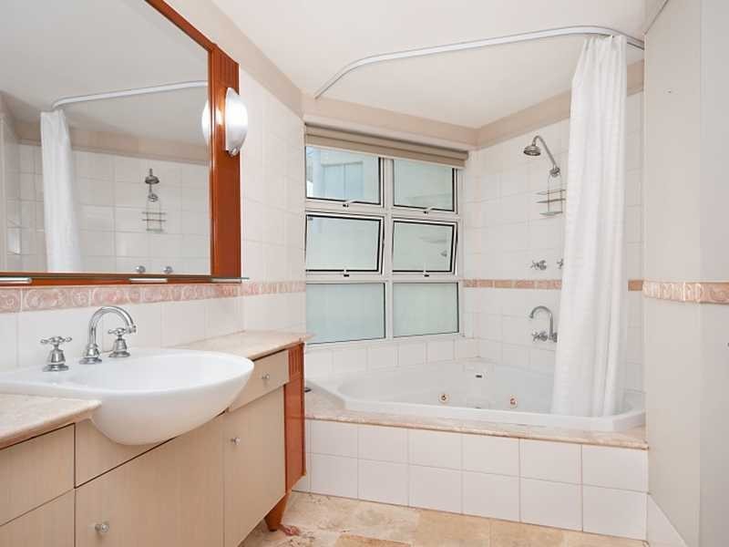 25/73 Spence Street, Cairns City QLD 4870