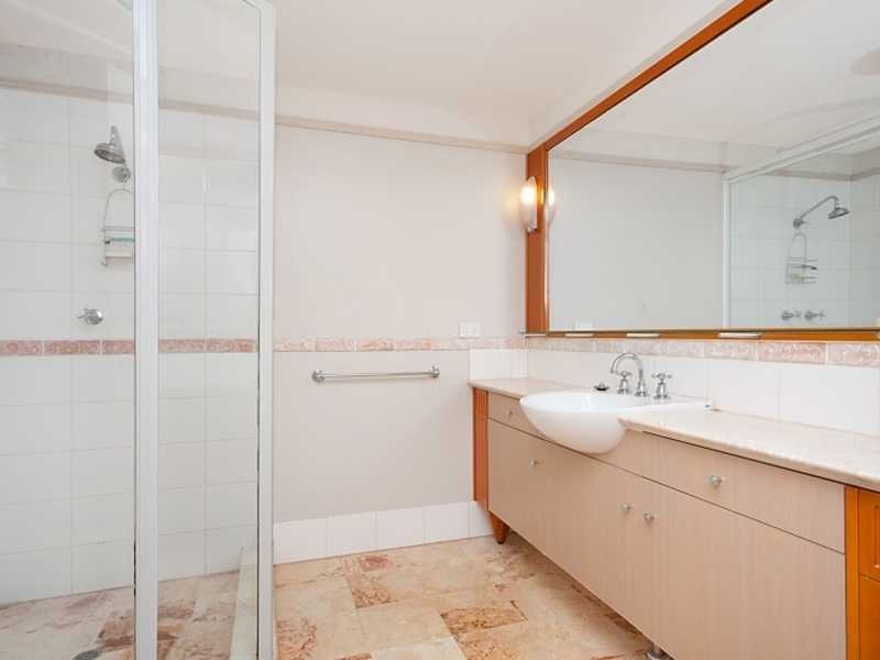 25/73 Spence Street, Cairns City QLD 4870