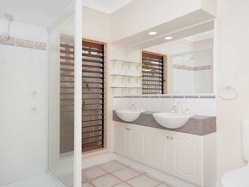 19 Parkinson Avenue, Kewarra Beach QLD 4879