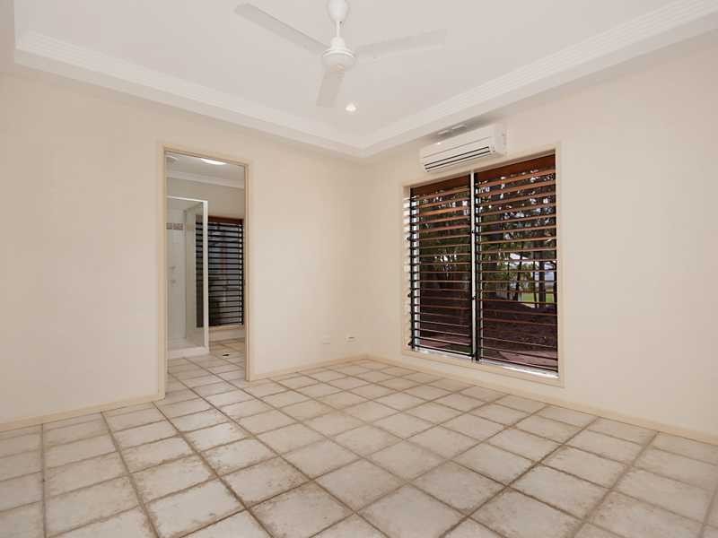 19 Parkinson Avenue, Kewarra Beach QLD 4879