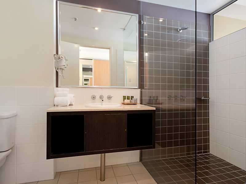 30504/99 Esplanade, Cairns City QLD 4870
