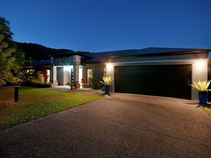 10 Kawana Street, Caravonica QLD 4878
