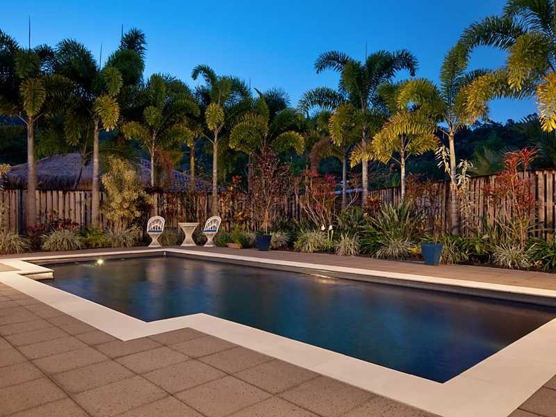 10 Kawana Street, Caravonica QLD 4878