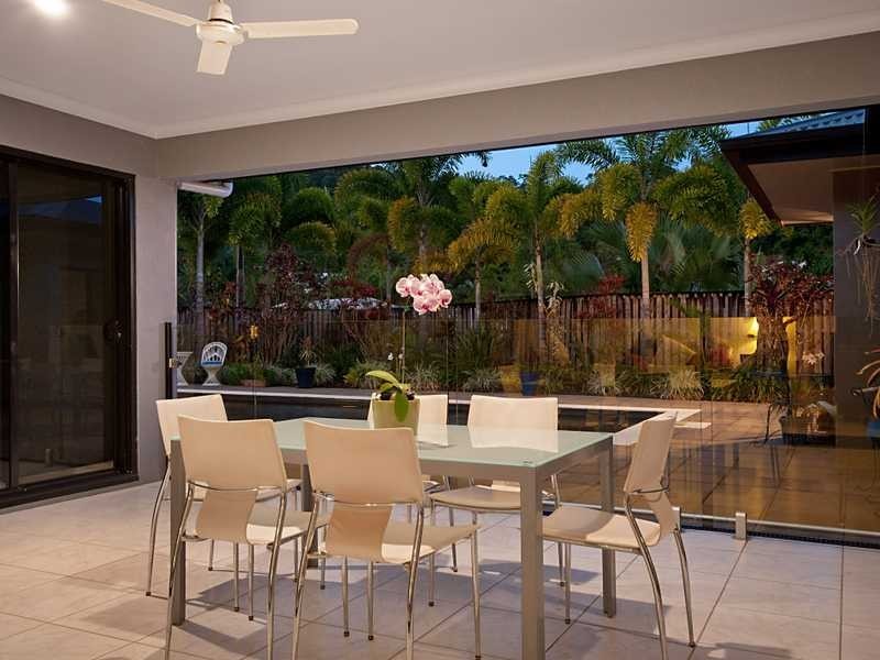 10 Kawana Street, Caravonica QLD 4878