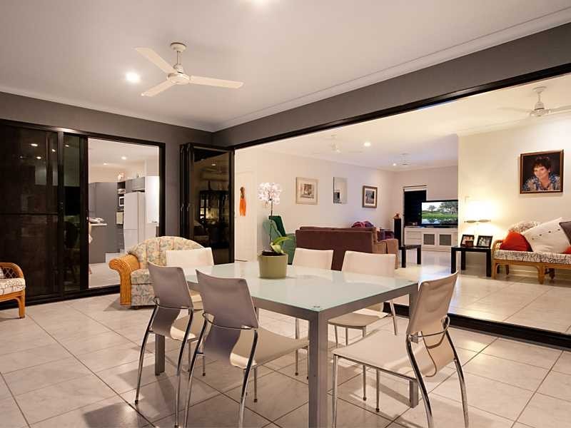 10 Kawana Street, Caravonica QLD 4878