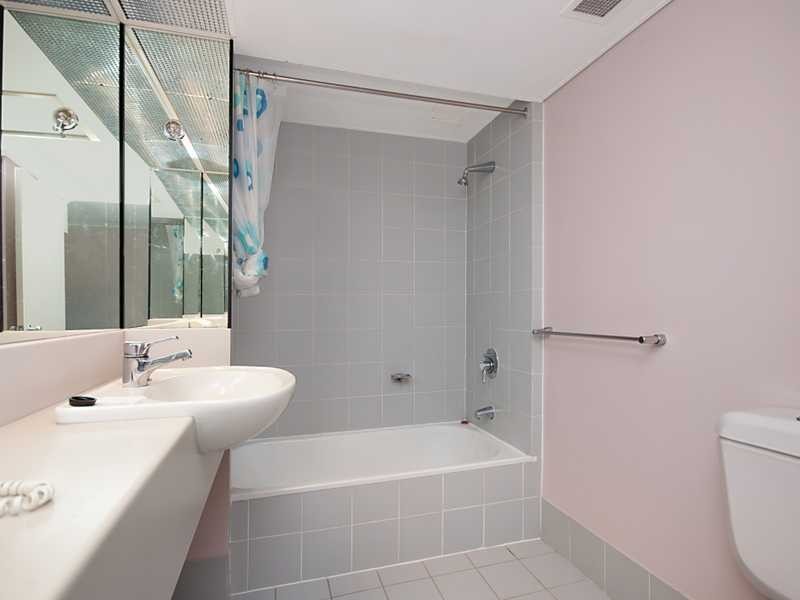 91 A & B/209 Abbott Street, Cairns North QLD 4870