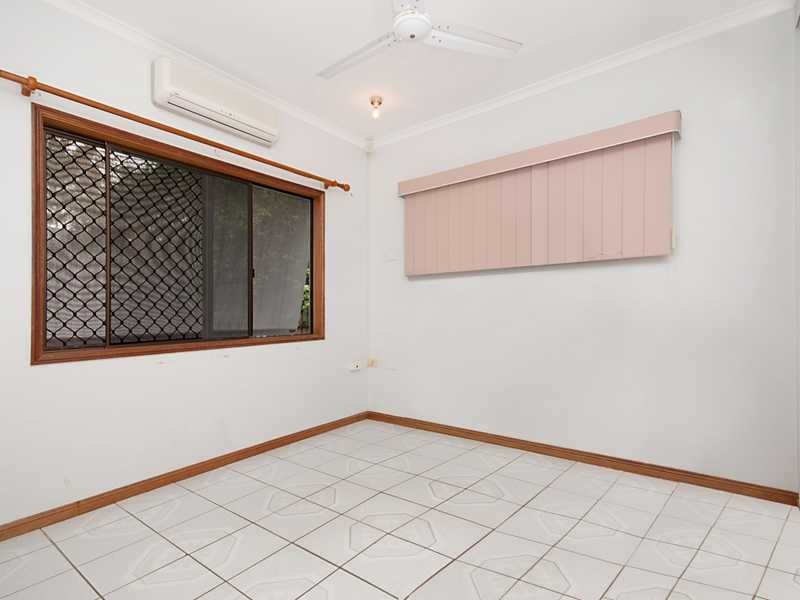 15 Wentworth Close, Bentley Park QLD 4869