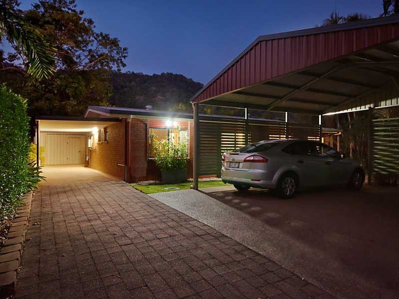 1 Iona Close, Edge Hill QLD 4870