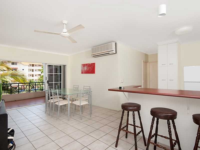 7/327 Lake Street, Cairns North QLD 4870