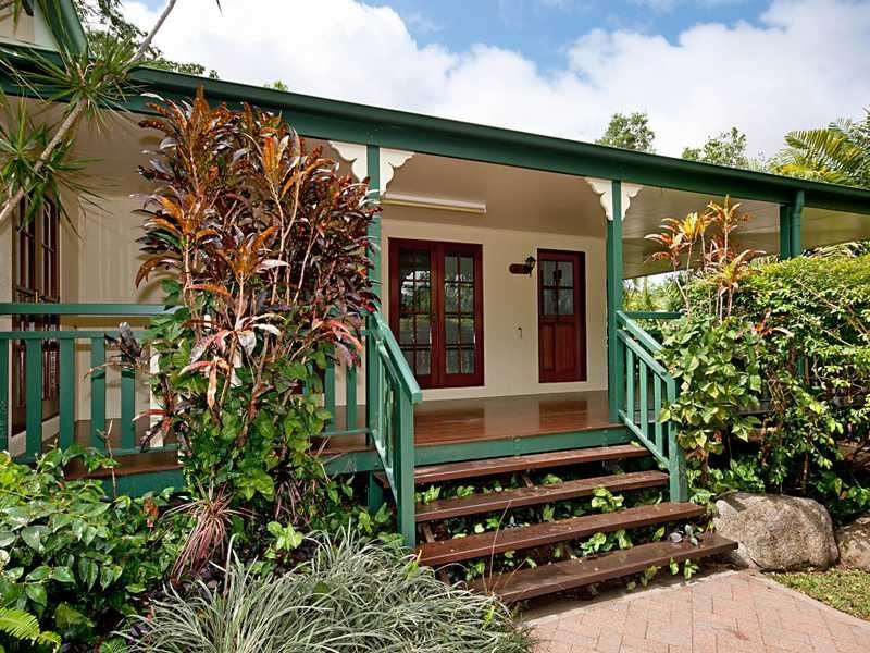 16 Baway Close, Caravonica QLD 4878