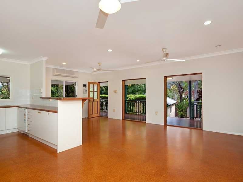 16 Baway Close, Caravonica QLD 4878