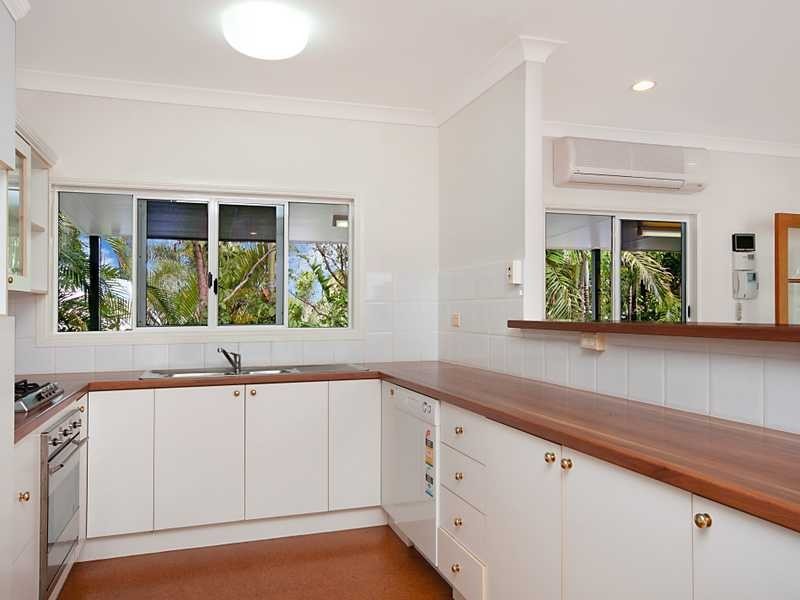 16 Baway Close, Caravonica QLD 4878