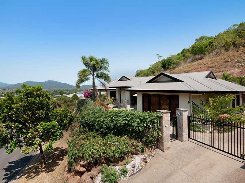 21 Kawana Street, Caravonica QLD 4878