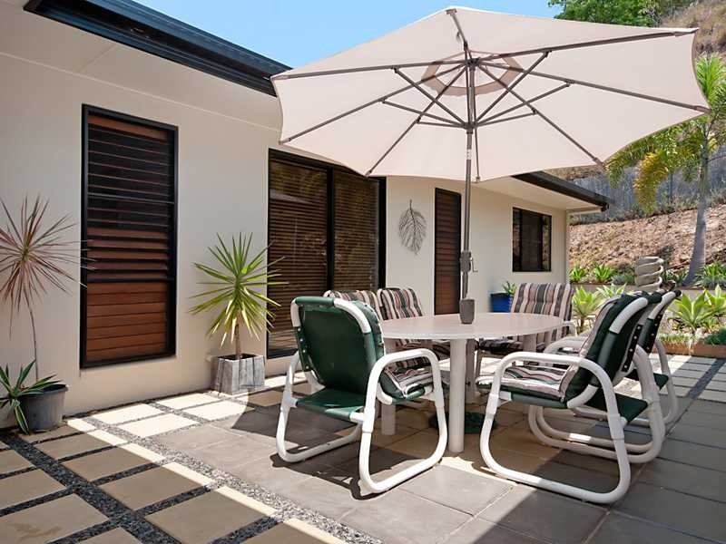 21 Kawana Street, Caravonica QLD 4878