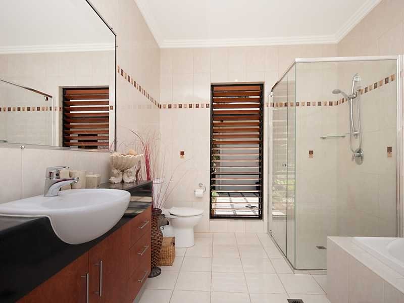 21 Kawana Street, Caravonica QLD 4878