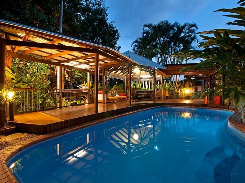 37 Minerva Avenue, Mooroobool QLD 4870