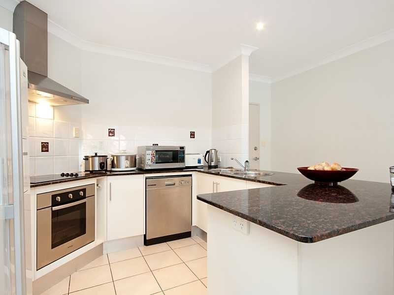 5/72 Digger Street, Cairns North QLD 4870