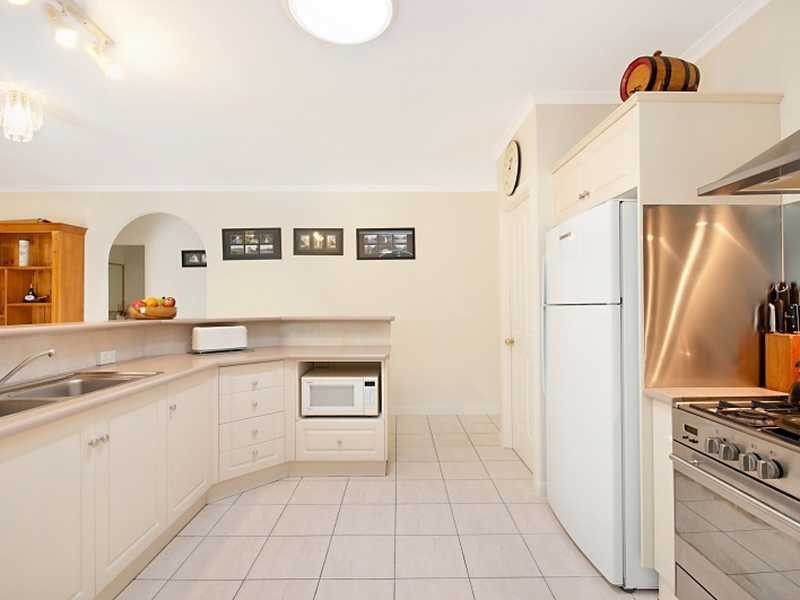 4 Banyan Close, Mount Sheridan QLD 4868