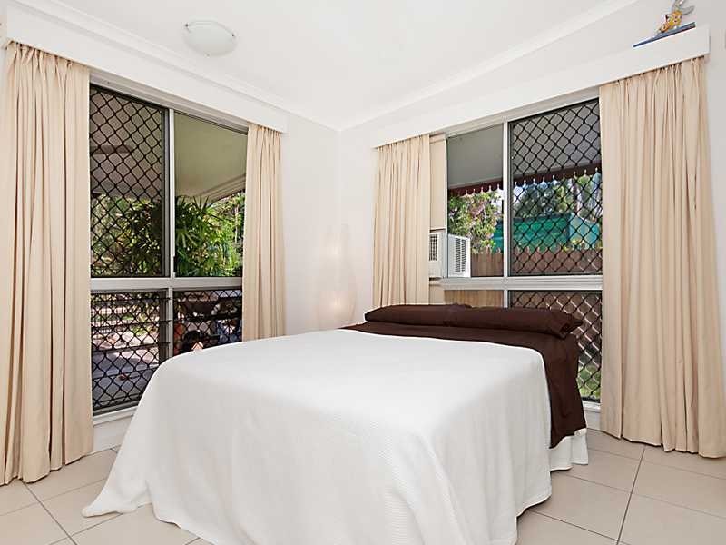 20 Hobson Drive, Brinsmead QLD 4870